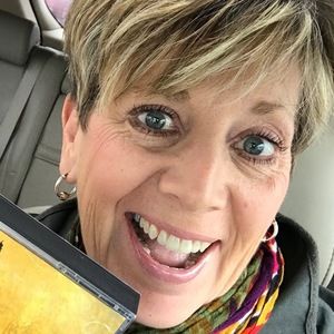 Meet your Posher, Debra